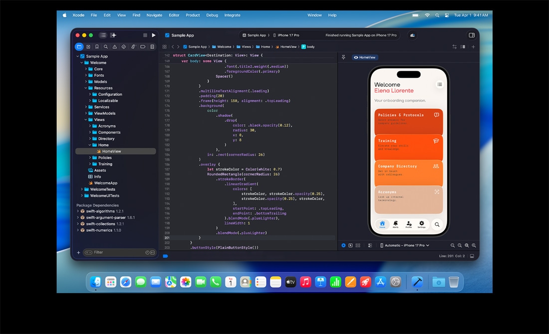 Egy MacBook Pro képernyőjén egy ember appot kódol Xcode-ban egy többnyelvű hackathonra