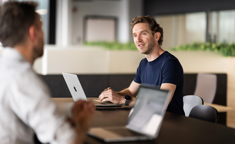 With MacBook Pro, COO André-Philippe Ethier moves easily between his office, common areas, and the retail floor to stay connected with his team.