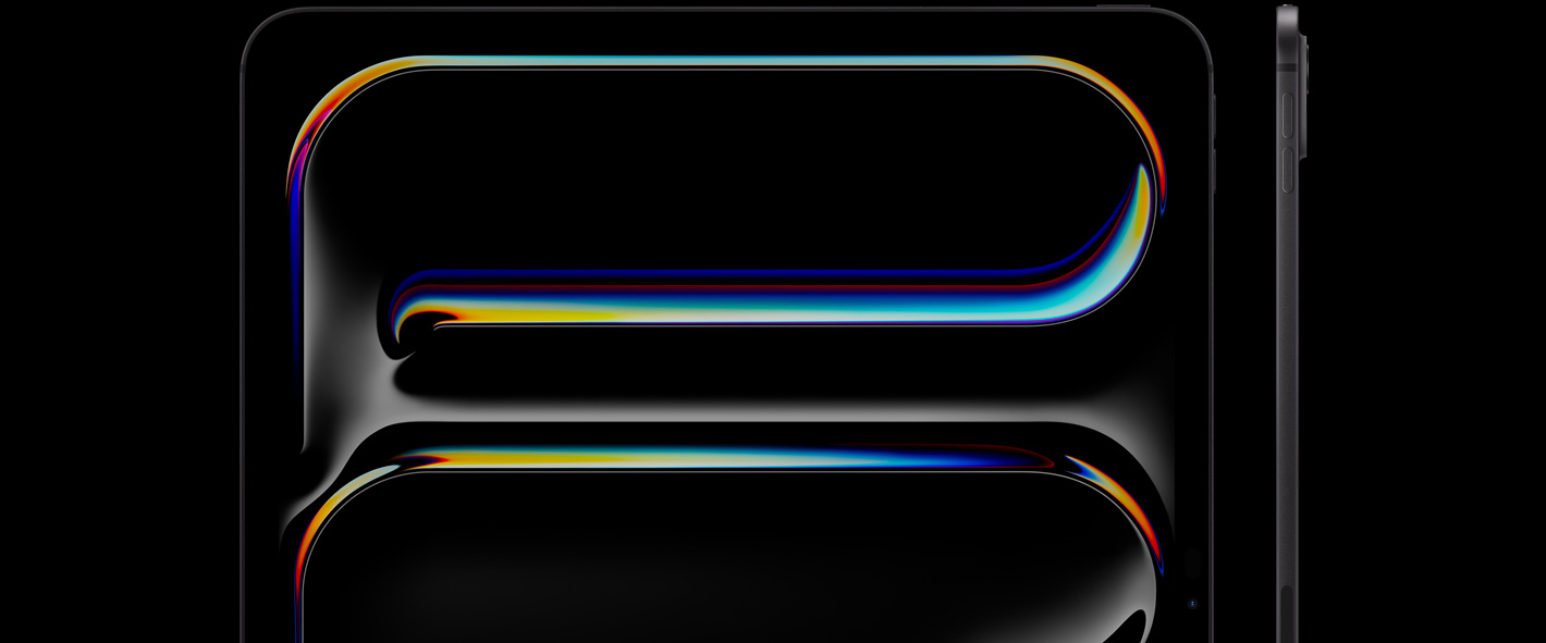 iPad Pro i space black vist forfra i lodret position, afrundede hjørner, sort skærmkant, skærmen viser flerfarvede, kurvede linjer, til højre vises iPad Pro fra siden i lodret position for at fremhæve det tynde design, lydstyrkeknapper og det hævede Pro-kamerasystem