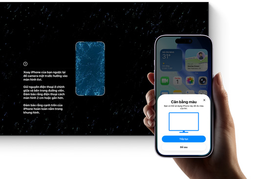 iPhone đang được sử dụng để cân bằng màu cho tivi